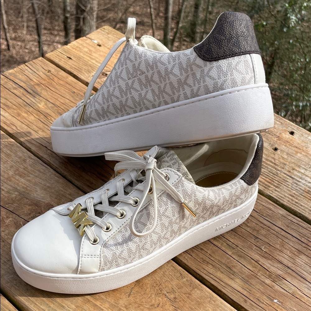 MICHAEL KORS POPPY LACE-UP VANILLA SIGNATURE SNEAKERS Sz 8.5